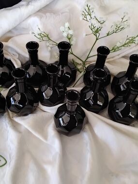 Lot Of 12 Glossy Black Faceted Glass Bud Vase - Designer Accent
